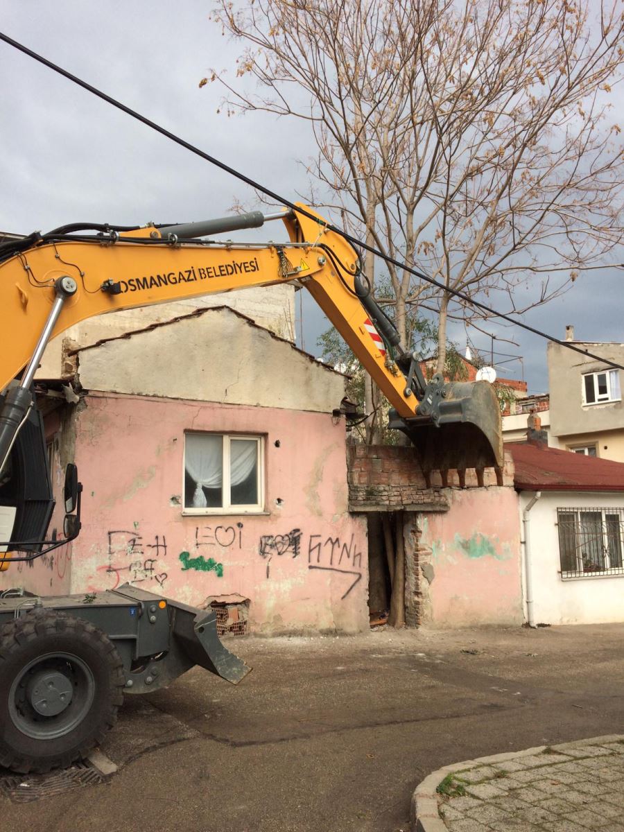 Madde Bağımlılarının Meskenine Balyoz