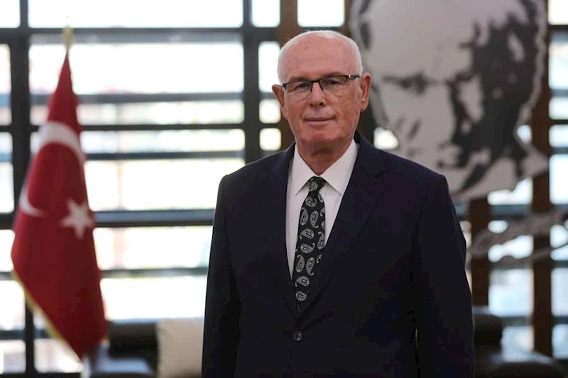 KAZIM KURT: “YENİ YILDA, SAĞLIK, MUTLULUK VE BAŞARI HEPİMİZİN YANINDA OLSUN”