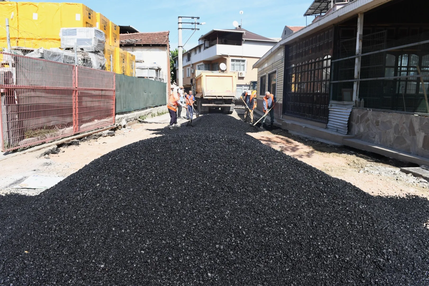 Bursa Osmangazi’de 9 ayda 29 bin ton asfalt yaması