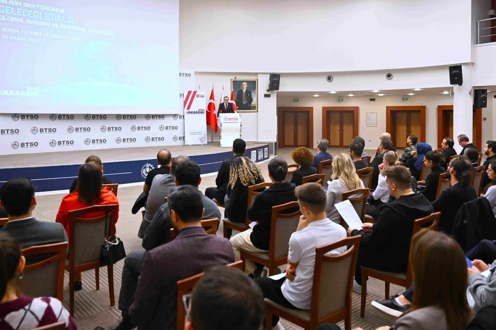 Bilişim sektörü BTSO Akademi