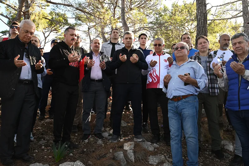 Topçu Yüzbaşı Mustafa Ertuğrul Aker, Kemer