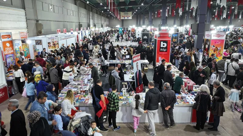 Denizli Kitap Fuarı Son Haftasında Yoğun İlgi Görüyor