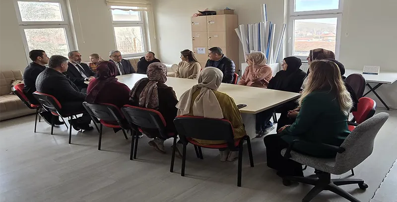 Şuhut Belediye Başkanı Özaşkın, Ortapınar Köyü İlkokulu