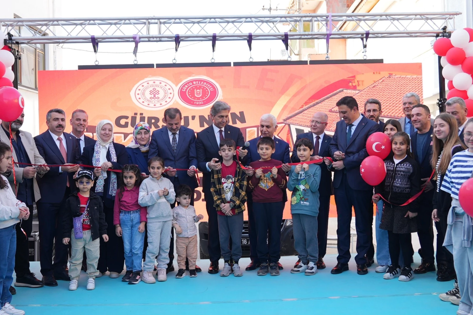 Bursa Gürsu’nun çocuk kütüphanesi açıldı