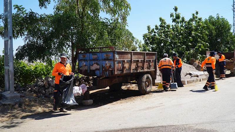 ŞEHİTKAMİL’İN DÖRT BİR YANINDA TEMİZLİK SEFERBERLİĞİ