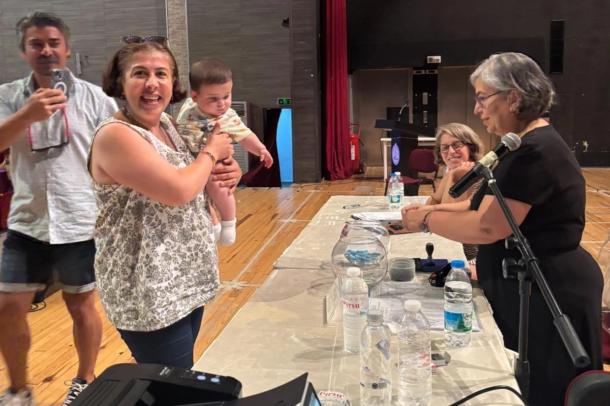 İzmir Örnekköy’de kentsel dönüşüm hız kesmiyor... 6. etap kuralar çekildi