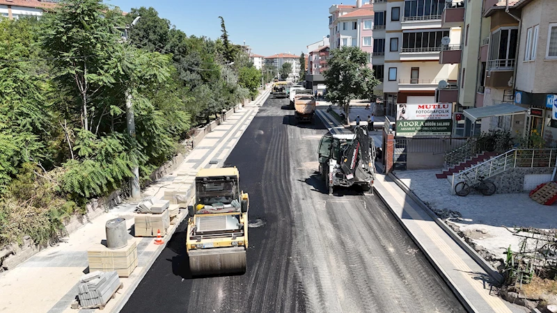 BÜYÜK BÖLCEK MAHALLESİ’NDE ALTYAPISI TAMAMLANAN NOKTALARDA ASFALT ÇALIŞMASI BAŞLADI