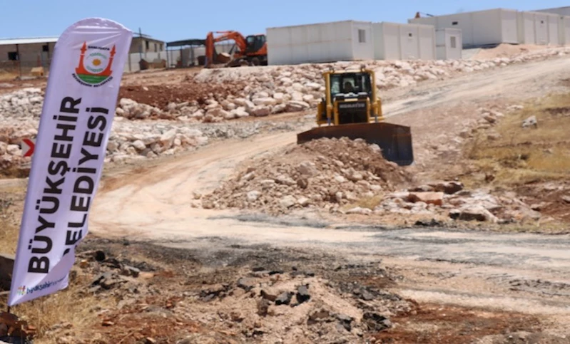 HALFETİ-BOZOVA ARASINDAKİ 39 KM’LİK GRUP YOLU ASFALTLA BULUŞUYOR