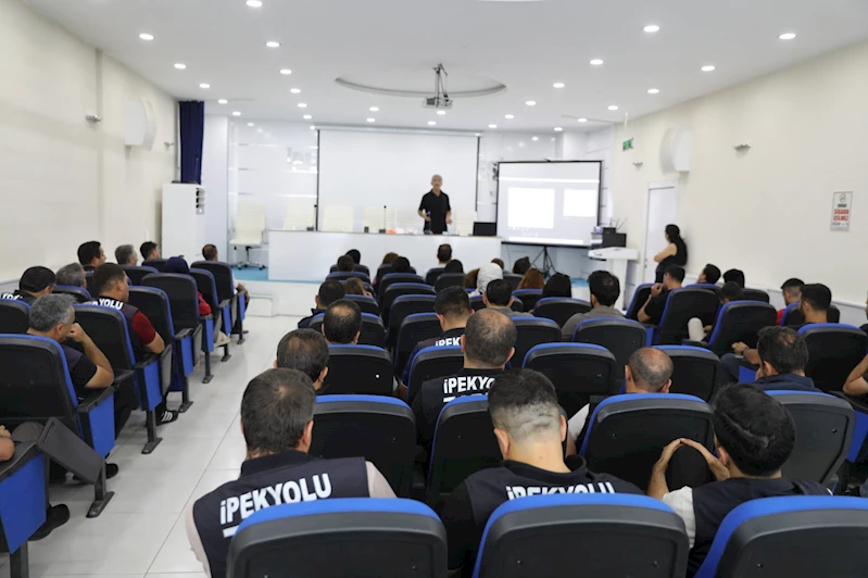 İpekyolu’nda ‘Bağımlılıkla Mücadele’ Semineri Düzenlendi