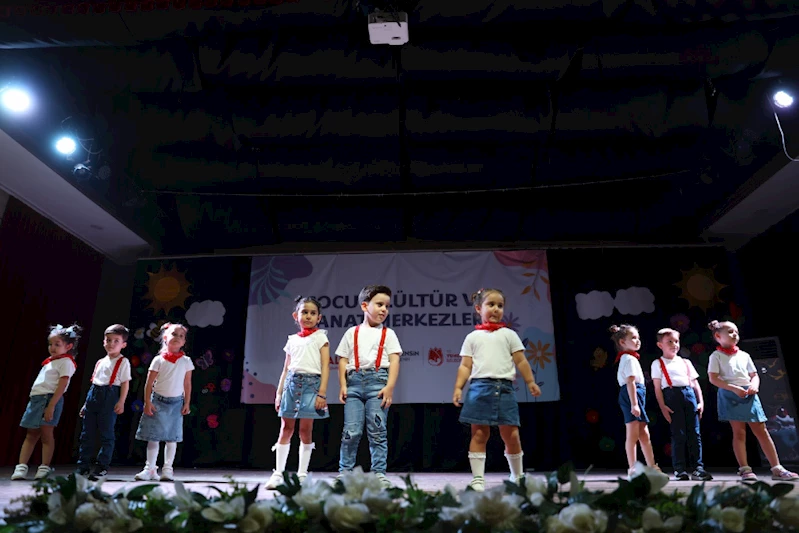 YUNUSEMRELİ MİNİKLERDEN UNUTULMAZ YIL SONU GÖSTERİSİ