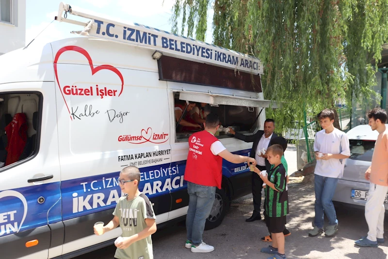 İZMİT BELEDİYESİNİN CUMA BULUŞMALARI 28 HAZİRAN MAHALLESİ’NDE DEVAM ETTİ