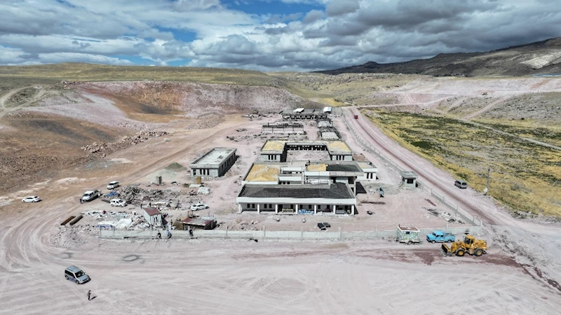 BAŞKAN ÇOLAKBAYRAKDAR: “DOĞAL YAŞAM ALANIYLA BİRLİKTE, HAYVAN BAKIMEVİ VE REHABİLİTASYON MERKEZİ’NDE EN İYİSİNİ BİZ YAPIYORUZ.”