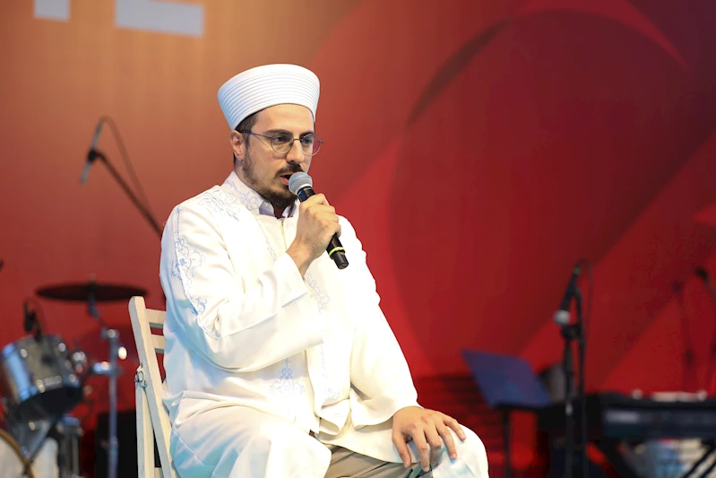 “O gece dünya, inananların vatan uğruna neler yapabileceğini izledi”