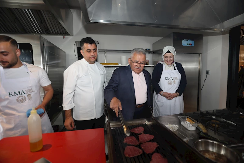 Başkan Büyükkılıç, Mutfak Sanatları Merkezi’nde Workshop Etkinliklerine Katıldı