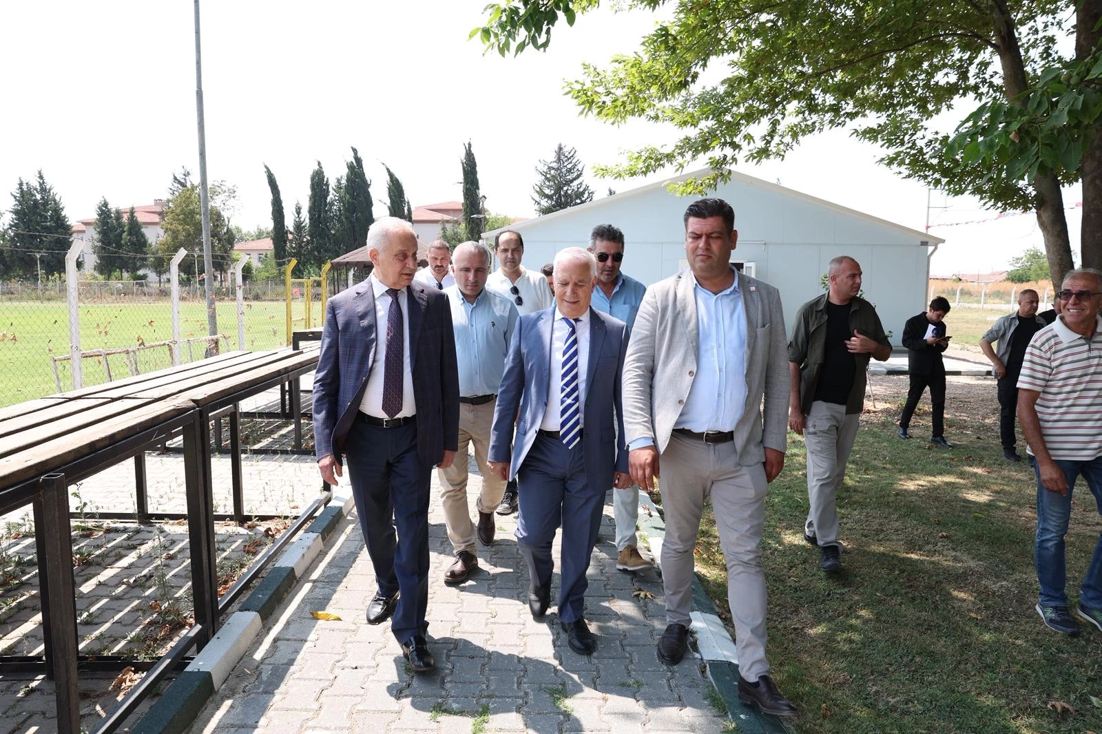 Bursa Mustafakemalpaşa Stadı sil baştan yenilendi