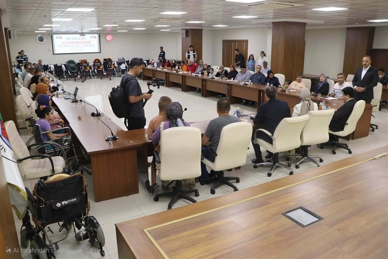 SİİRT BELEDİYESİNDEN ÖZEL BİREYLERE 27 MEDİKAL DESTEK ARACI TESLİM EDİLDİ