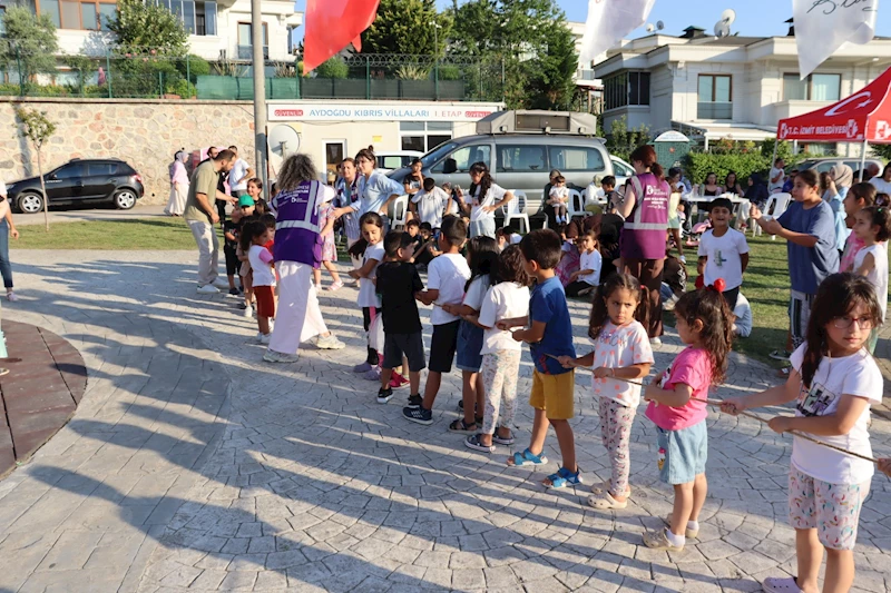 TÜYSÜZLER’DE ÇOCUKLAR EĞLENCEYE DOYDU