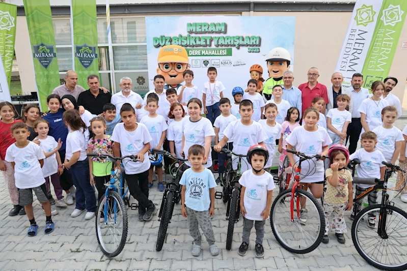 MERAMLI ÇOCUKLAR BİSİKLET YARIŞLARINI ÇOK SEVDİ