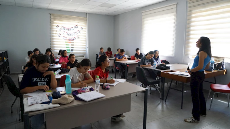 Büyükşehir’in Pusula Maraş Gençlik Merkezi, Çocukların Yolunu Aydınlatıyor