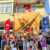 Gezici Sanat Atölyesi, çocuklarla buluştu