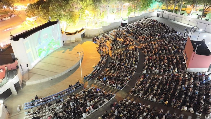 “Yaz Sinema Akşamları” perdelerini açtı