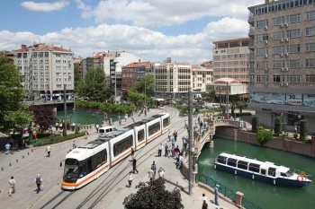 ESKİŞEHİR’DE KATILIMCI BÜTÇE OYLAMASI BAŞLADI: 50 PROJE HALKIN OYUNA SUNULDU