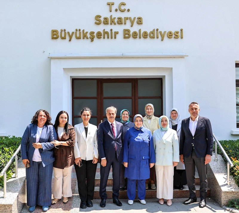 “Kadınlar güçlü Türkiye hedeflerinin en önemli yapı taşıdır”