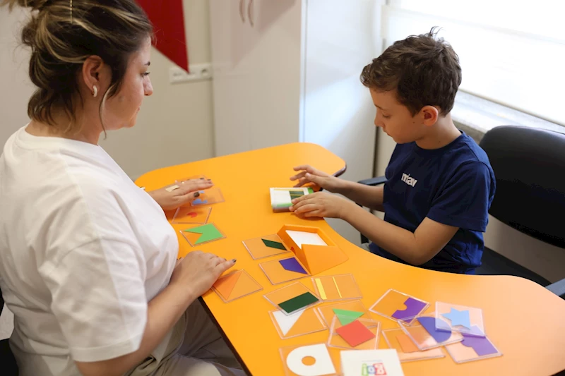 BAŞKAN ÇERÇİOĞLU’NUN ÖNCÜLÜĞÜNDEKİ OTİZM DESTEK MERKEZLERİ EĞİTİMDE FARK YARATIYOR