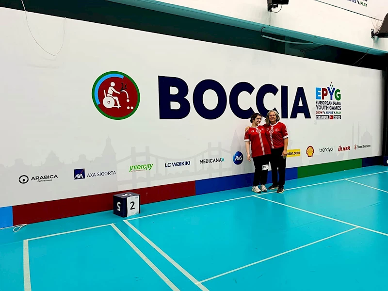 Büyükşehir Avrupa’da Türk Bayrağı’nı dalgalandıran Hüdanur’a anlamlı destek