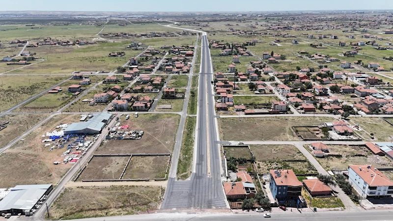 25 METRELİK YENİ BULVAR YOLUNDA ASFALTLAMA ÇALIŞMALARINA BAŞLANILDI