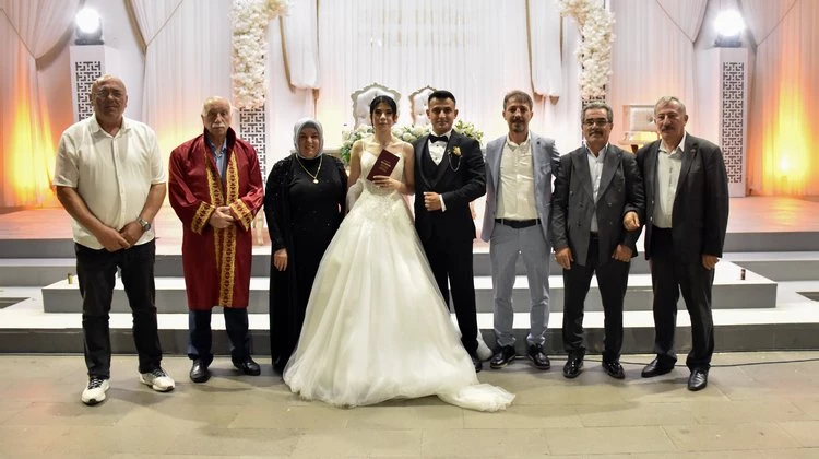 BAŞKAN YARDIMCIMIZ NECATİ YILMAZ, AYBİKE PERKTAŞ VE AHMET KULLUKÇU ÇİFTİNİN DÜĞÜNÜNE KATILDI