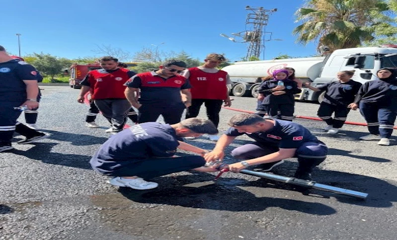 İTFAİYECİLİK VE SİVİL SAVUNMA ÖĞRENCİLERİ, STAJ DÖNEMİNİ BAŞARIYLA TAMAMLADI