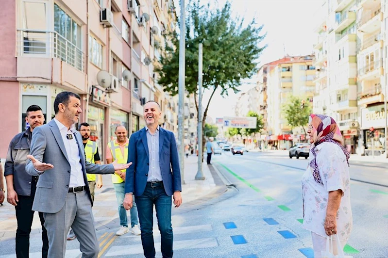 Başkan Çavuşoğlu, İstiklal Caddesi’nde yeni ulaşım düzenlemesini inceledi