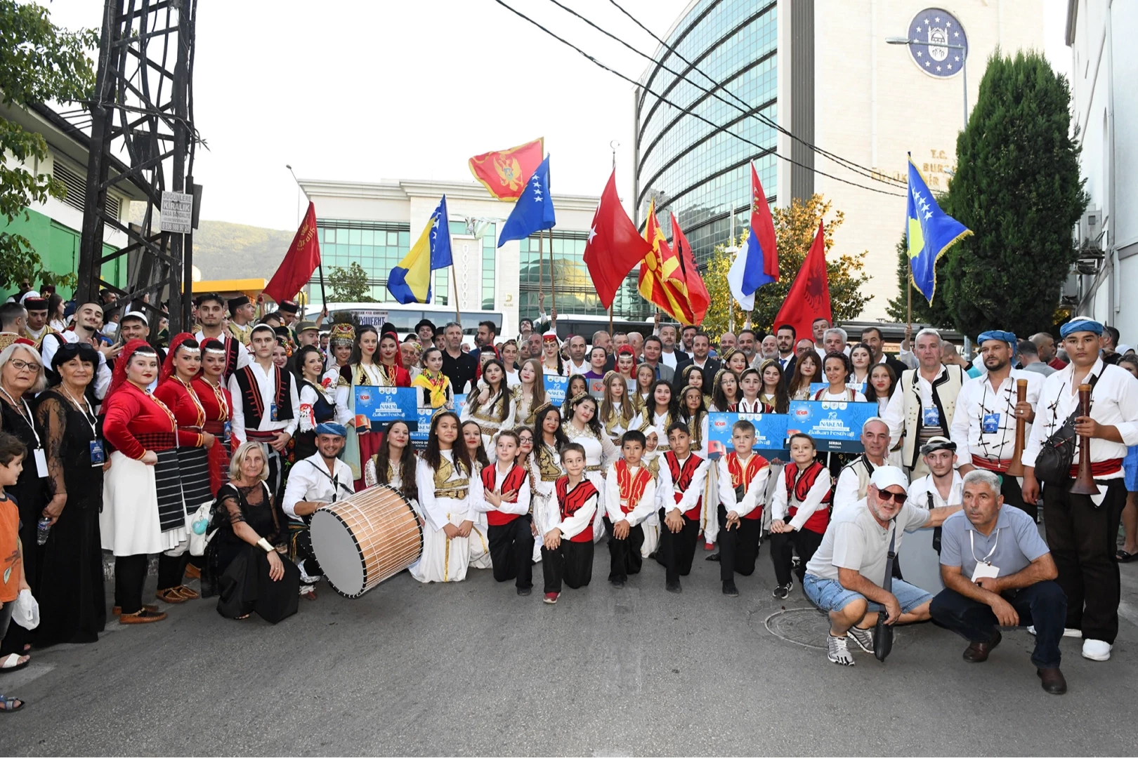 Bursa Osmangazi’de Uluslararası Balkan Festivali coşkuyla başladı