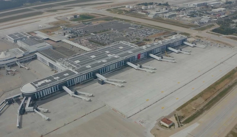 2 HAVALİMANI, 4 TARİHİ REKOR