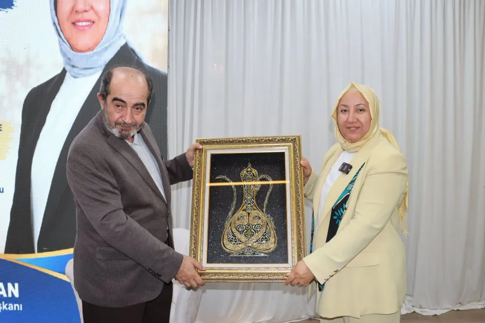 Dr. Ömer Demirbağ İscehisar'da Çocuk ve Aile Değerleri Üzerine Söyleşi Gerçekleştirdi