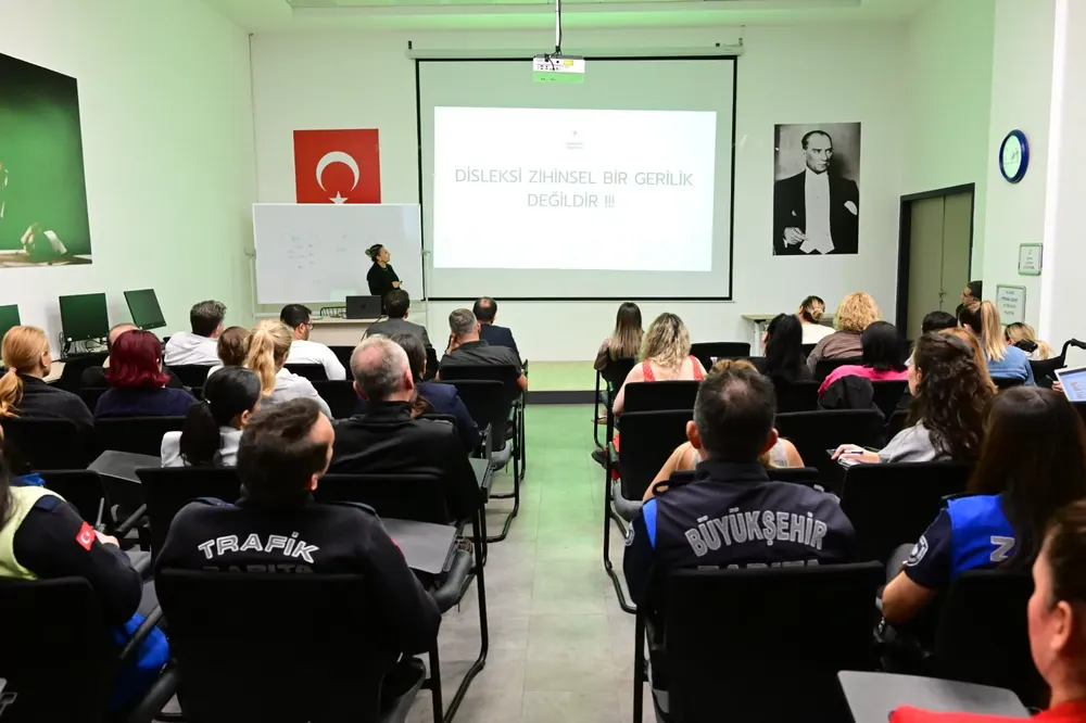 Manisa Büyükşehir'den personeline disleksi farkındalığı