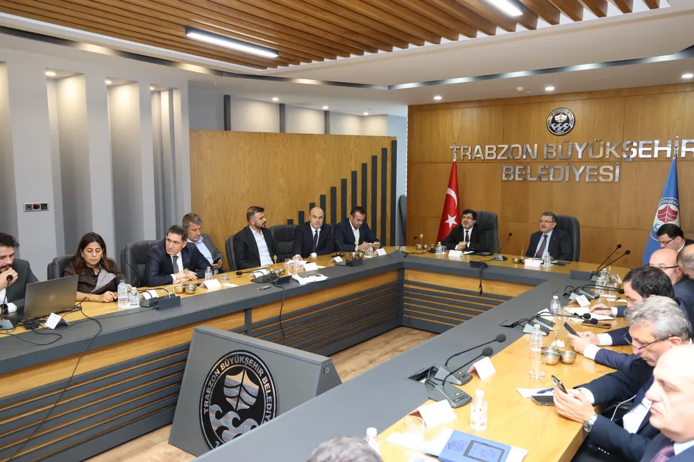Başkan Genç Raylı Sistem Projesini Yakından Takip Ediyor