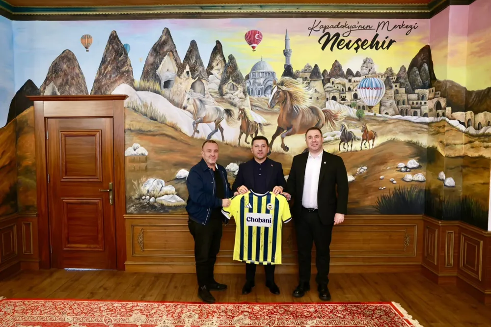 Fenerbahçe Spor Kulübü Heyeti Nevşehir Belediyesi'nde Makam Ziyareti Gerçekleştirdi