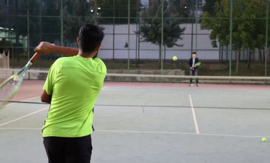 Şanlıurfa'da Cumhuriyet Bayramı Tenis Turnuvası Başladı