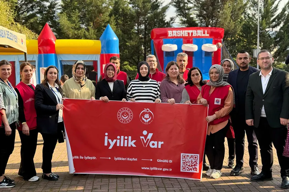 Başkan Çetinkaya: Çocukların Mutluluğu Geleceğe Umut Veriyor