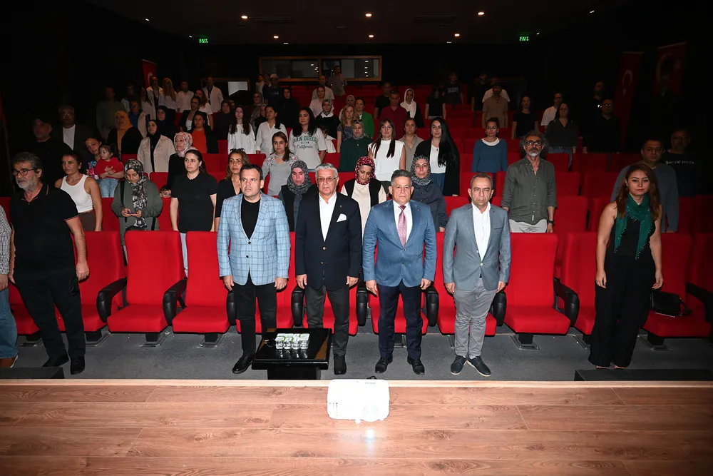 Kemer Belediye Başkanı Topaloğlu Öğrenci Velileriyle Bir Araya Geldi