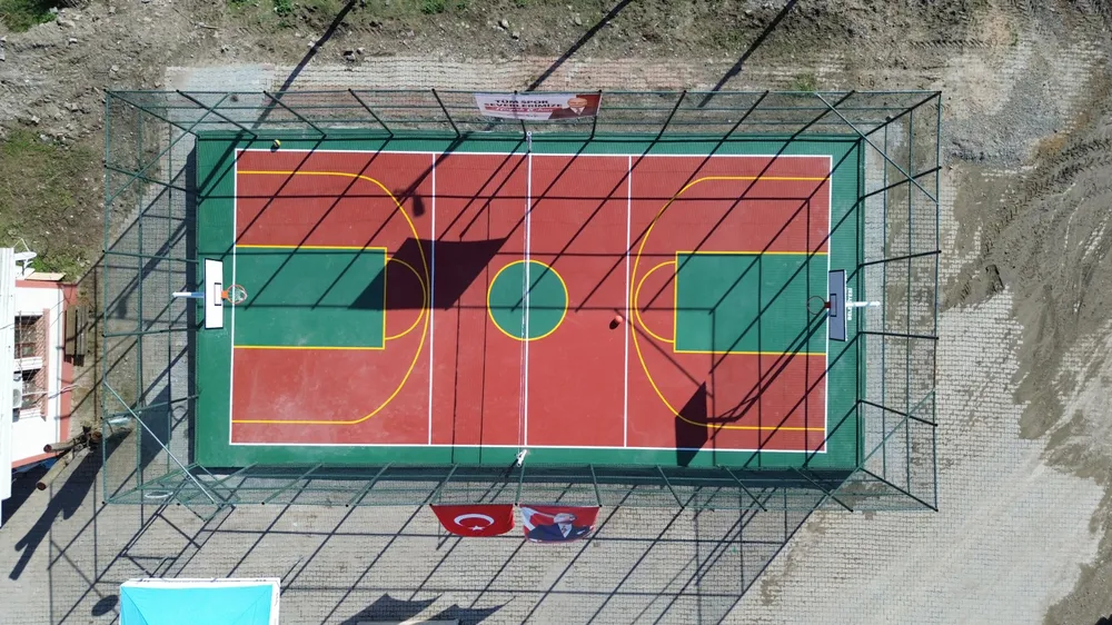 Mustafakemalpaşa'da Yeni Spor Sahası Hizmete Açıldı