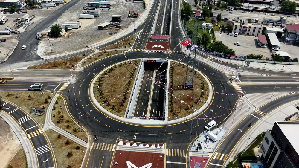 Mersin Büyükşehir'den Akdeniz İlçesinde Dev Ulaşım Hamlesi