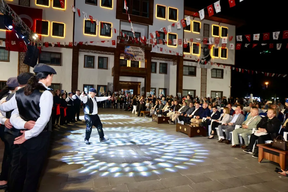 Türkiye'nin İlk Giritliler Kültür Festivali Yunusemre'de Gerçekleşti
