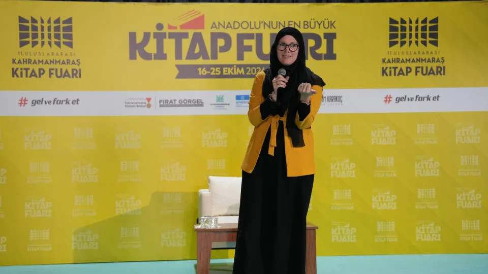 Kahramanmaraş Kitap Fuarı'nda Uluslararası Buluşma: Jenny Molendyk Söyleşisi
