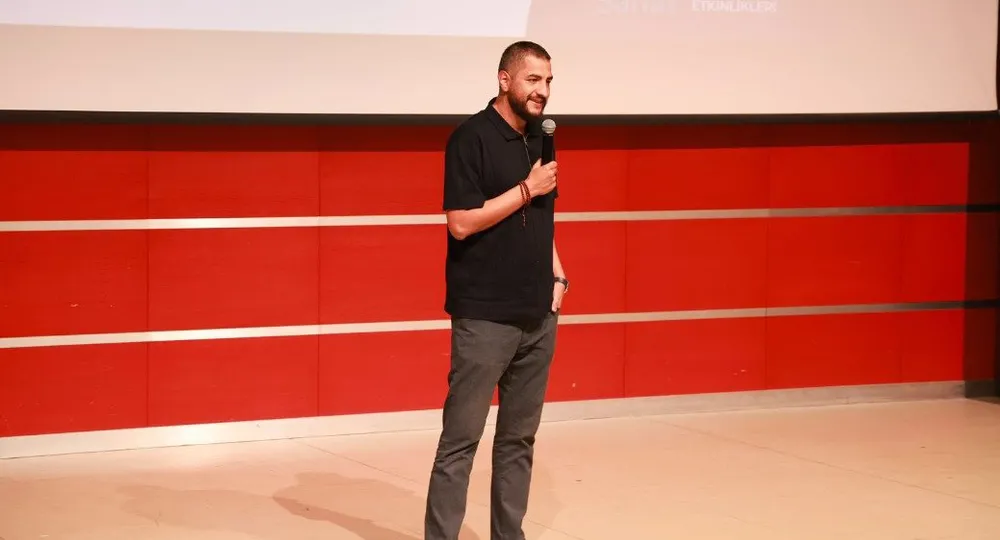 Gebze'de Dr. Altay Cem Meriç'ten 'Biz Kimiz?' Konferansı