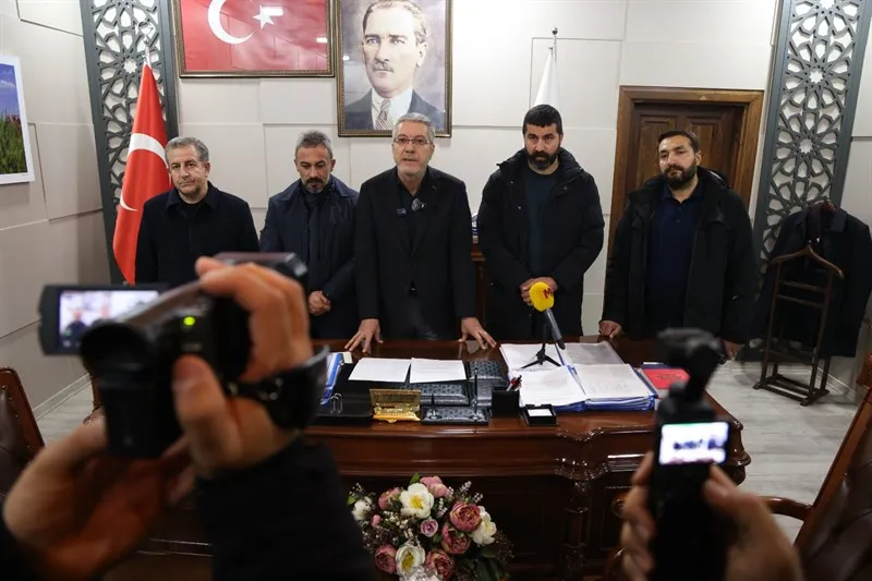 Muş Belediye Eşbaşkanı Sırrı Söylemez: 'İçme Suyu Hakkındaki Haberler Komplodur'
