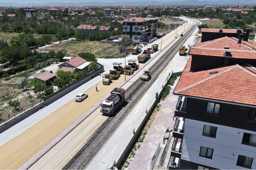 Karatay'da ulaşım ağı büyüyor