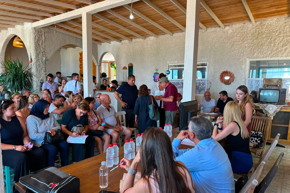 Castello Fontana'ya Çeşme halkından destek
